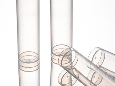 管體透明，無刻度，可視度好，可立底